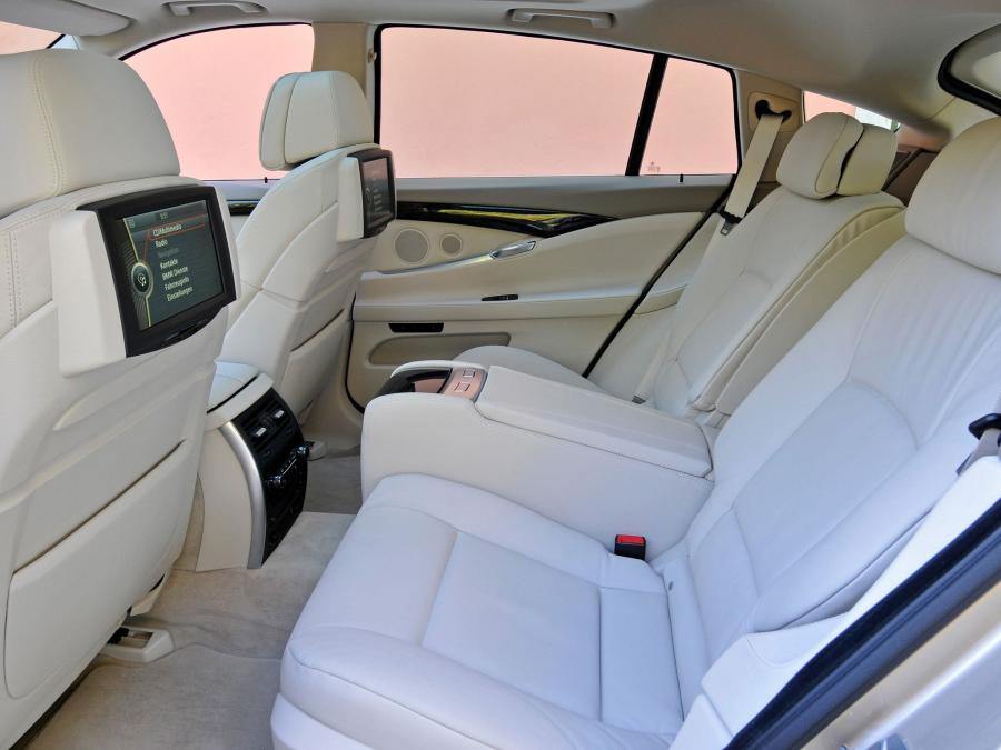  BMW 535i Gran Turismo 2009 года  (фото 11 из 14)